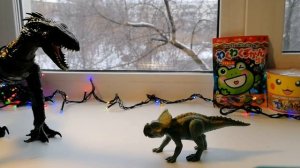 Обзор на Mattel Jurassic World Fallen Kingdom Attack Pack Protoceratops