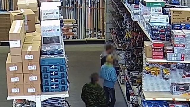 Кража в строительном магазине, Кандалакша смотреть онлайн