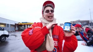 24 часа ЕДИМ НА ЗАПРАВКАХ ТОЛЬКО КРАСНЫЙ vs ЖЕЛТЫЙ ЦВЕТ - Челлендж!