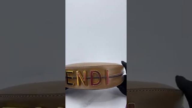 Сумка хобо FENDI смотреть онлайн