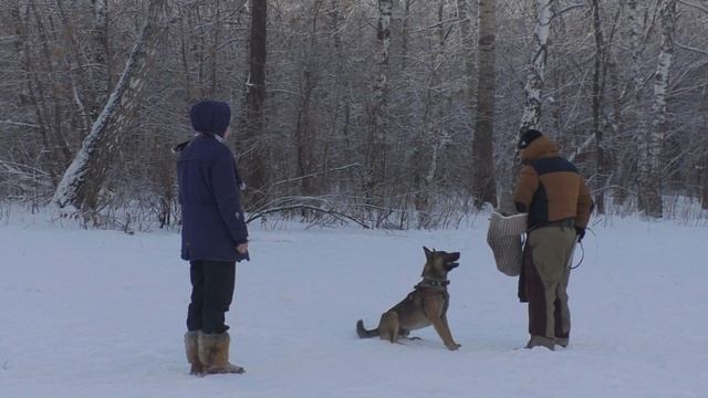 Резиновый фартук спас бийского фигуранта Славу от хватки в пах смотреть онлайн