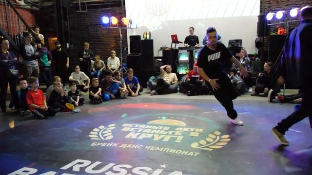 breakdance отбор про - bboy Ежик vs Koolon - ВДВ круг | Russia Battle Pro 2018 смотреть онлайн