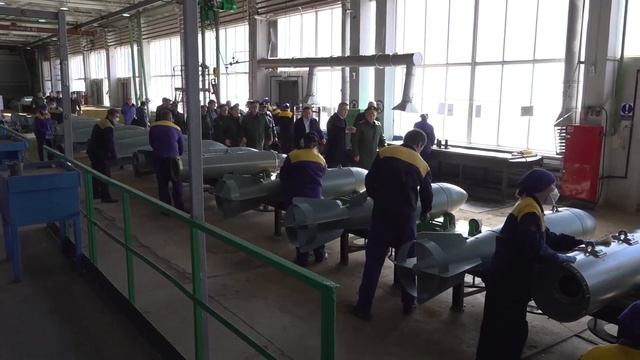 Кадры визита Шойгу в Нижегородскую область. смотреть онлайн