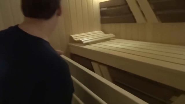 КАК СДЕЛАТЬ ВЫДВИЖНОЙ ПОЛОК В САУНЕ. ИЗ ПЕРВЫХ РУК смотреть онлайн
