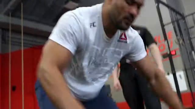 Тренировки по кроссфиту в Москве в клубе Ludus Dome смотреть онлайн