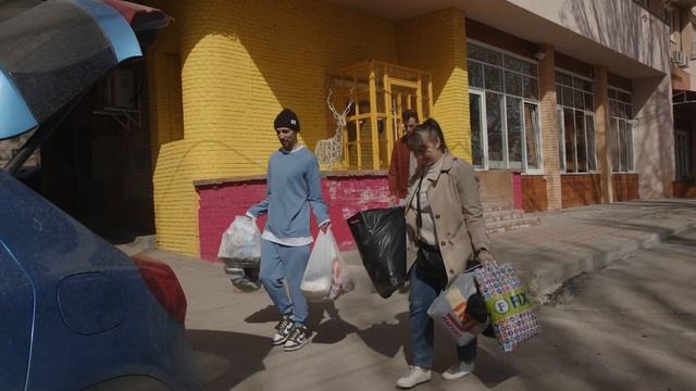 БлинБери и проект "Добрая ложка" рассказывают о том, как важно заниматься благотворительностью смотреть онлайн