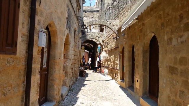 Старый город Родос, потерялись в улочках. Rhodes old town, unknown streets, 2014 смотреть онлайн