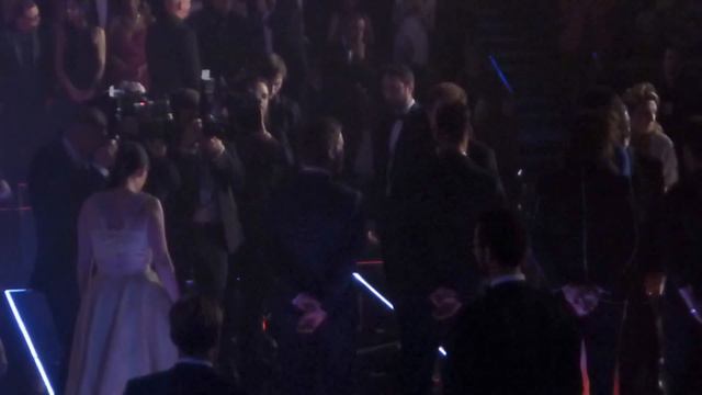 One Direction meet HRH Prince Harry at Royal Variety Performance 2015 смотреть онлайн