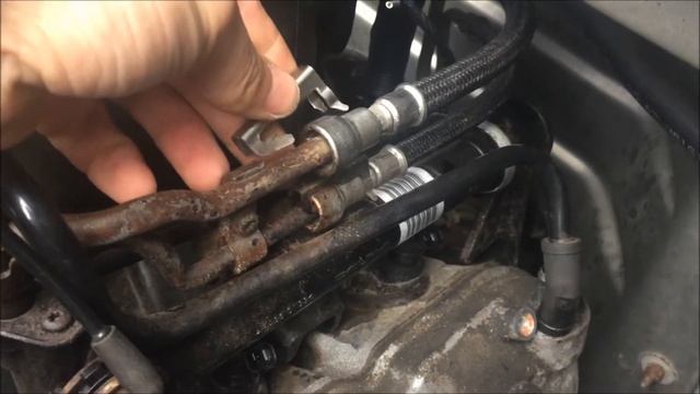 2004 GMC Envoy XUV ремонт, выпускной коллектор, впускной коллектор, замена датчиков. смотреть онлайн