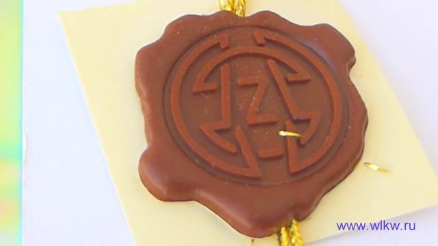 Этикетка, некхенгер в виде подвески смотреть онлайн