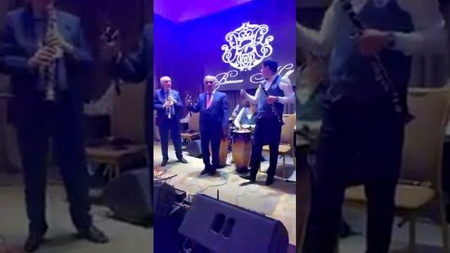 Karapetyans' band - Tonakan Parer 2019 смотреть онлайн