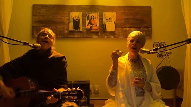 Medite cantando - SAT SIRI AKAAL смотреть онлайн