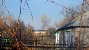 04.11.2014 Момент обстрела пгт. Центральный, Луганская обл. Свист снаряда