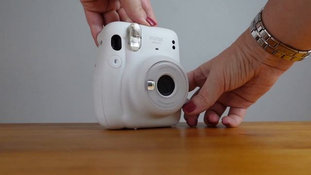 Instax SQ1 vs Mini 11 смотреть онлайн