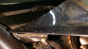 Газовые упоры капота на рено меган  2. Ставить или нет?