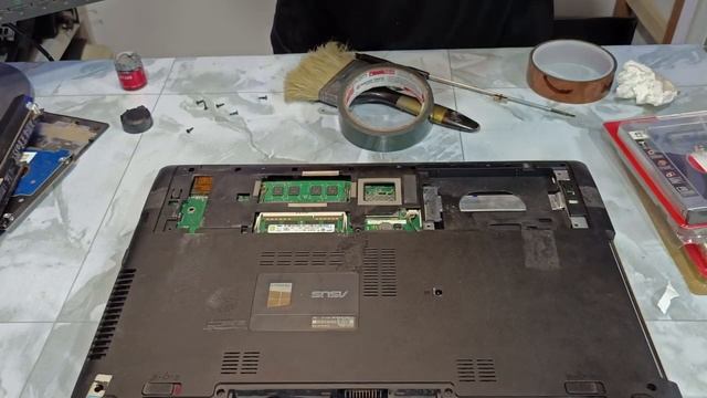 Laptop Asus K56C Upgrade SSD Sekalian Maintanance
