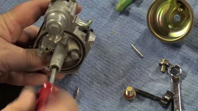 Small Engine Carburetor Service Video смотреть онлайн
