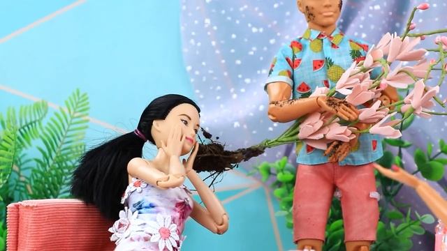 22 идеи миниатюрных поделок для кукол Барби и ЛОЛ! смотреть онлайн