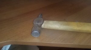 ЧИСТКА НЕ ОЧЕНЬ РЖАВОГО МОЛОТКА С помощью шлифовальной машинки
