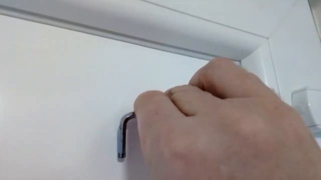 Как отрегулировать входную пластиковую дверь. смотреть онлайн