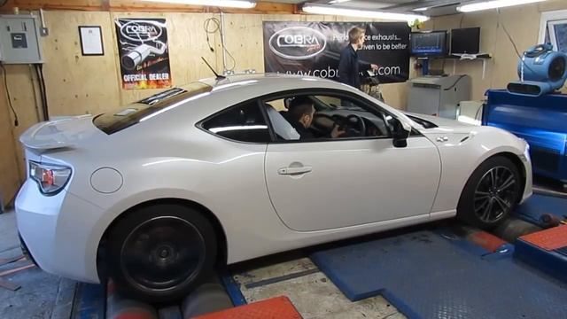 Toyota GT86 Performance Exhaust Development Video by Cobra Sport Exhausts смотреть онлайн
