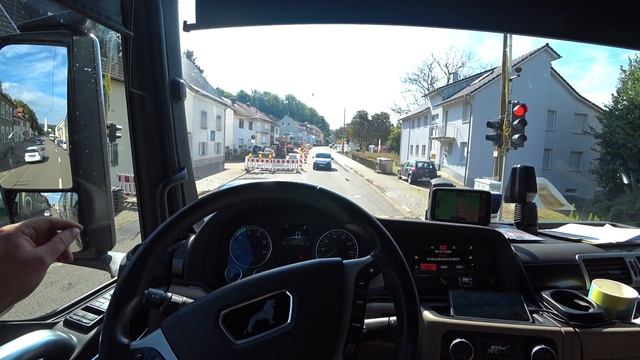 ПРАВДА! | СКОЛЬКО ЗАРАБАТЫВАЕТ ДАЛЬНОБОЙЩИК В ГЕРМАНИИ ? смотреть онлайн