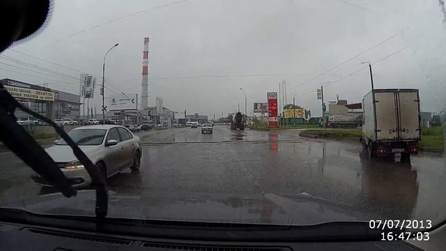 Бетономешалка VS Газель 07.07.17 (Героев Хасана, Пермь) смотреть онлайн