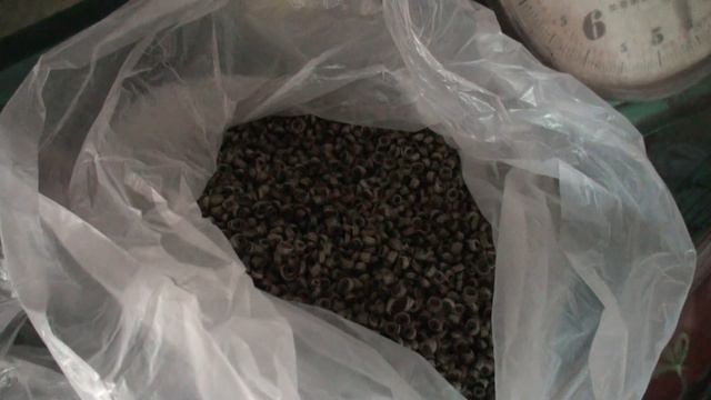 Так мы и не поняли, что это за чай. На рынках Китая его не встретили ни разу. Всё забываю спросить.