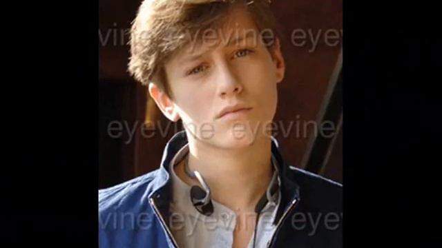 jean baptiste Maunier смотреть онлайн