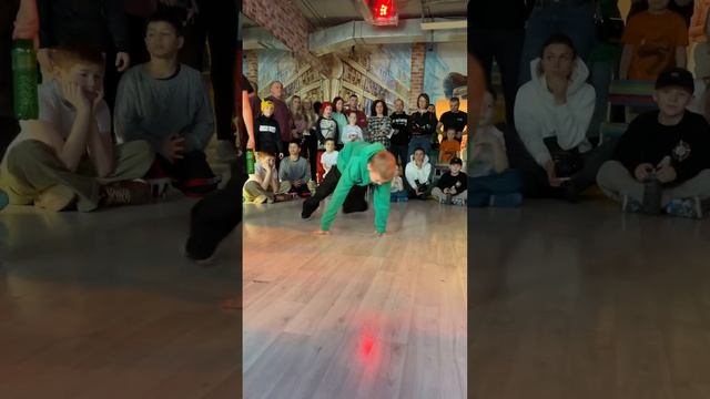 TOP JAM 01.04.23 СПБ #брейк #брейкданс #hiphop #dancesport #брейкинг #врекомендации #dancer смотреть онлайн