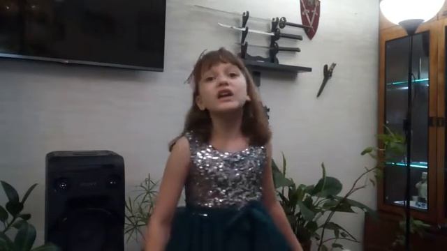Евдокимова Софья, 10 лет. "Выглянуло солнышко" стихи К.Ибряев, муз.К Куклин смотреть онлайн