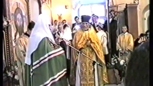 Посещение Святейшим Патриархом Алексием II храма Космы и Дамиана в Шубине 14 ноября 2000 смотреть онлайн