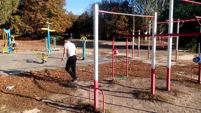 Мощные Комбинации На Турнике|Тренировка Динамики|Средние Элементы На Турнике смотреть онлайн