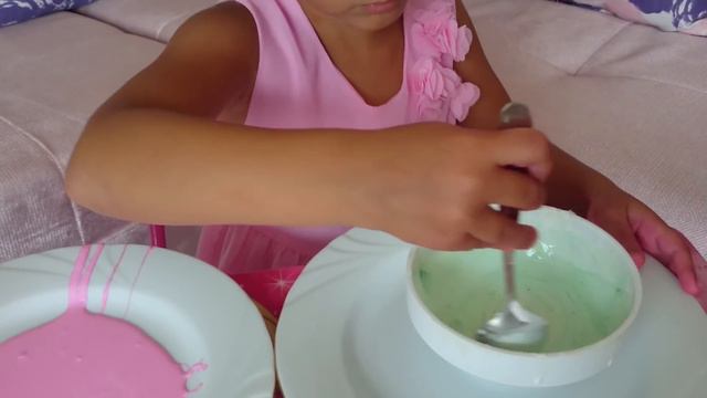 Слайм. Учимся как сделать слайм😉 Попытка приготовить слайм 😊Видео для детей. Игра для детей смотреть онлайн