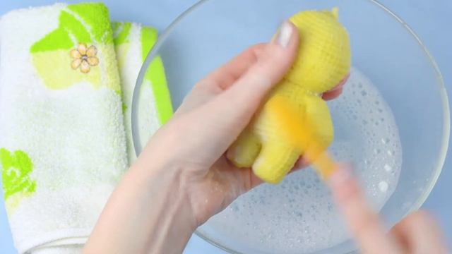 МОЖНО ли стирать амигуруми? Как ухаживать за вязаными игрушками | How to wash amigurumi смотреть онлайн