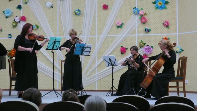 Моцарт Маленькая ночная серенада смотреть онлайн