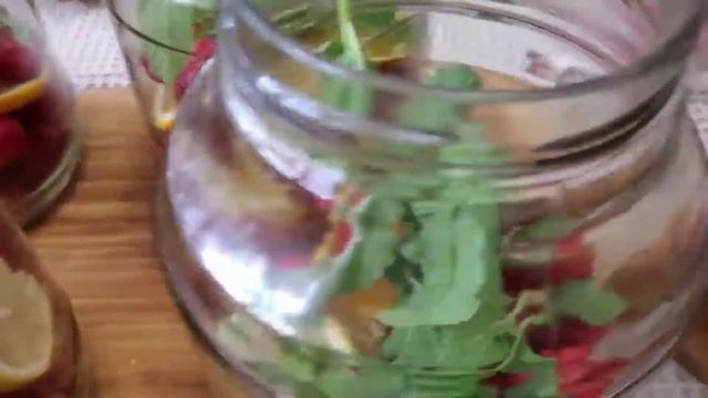 Клубничный Мохито🍓бегом за клубникой🏃♀️😘 смотреть онлайн