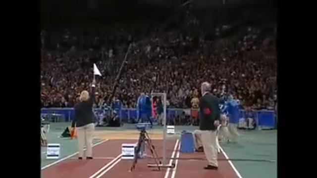 Jonathan Edwards Wins Olympic Gold - Sydney 2000 смотреть онлайн