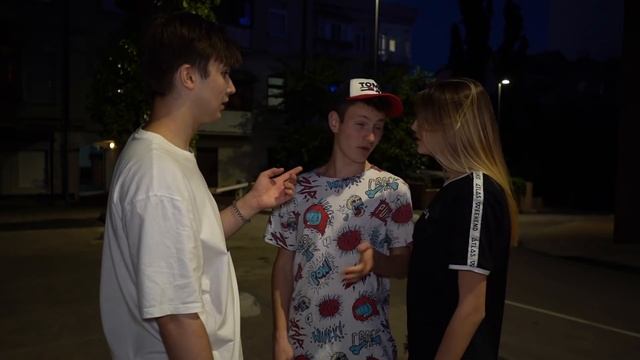 СТАРШИЙ БРАТ vs МЛАДШИЙ БРАТ смотреть онлайн