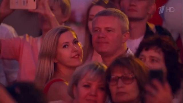 С Праздником милые женщины, с Международным женским днем – 8е марта! смотреть онлайн