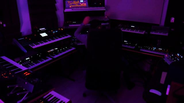 INDIGO: Hydrasynth | WaveState | Opsix | Jupiter-Xm | MicroFreak | V-Synth GT | Ti2 смотреть онлайн