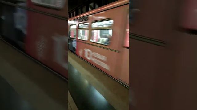 Русич, номерной на станциях метро Ольховая, Воробьёвы горы и филатов луг смотреть онлайн