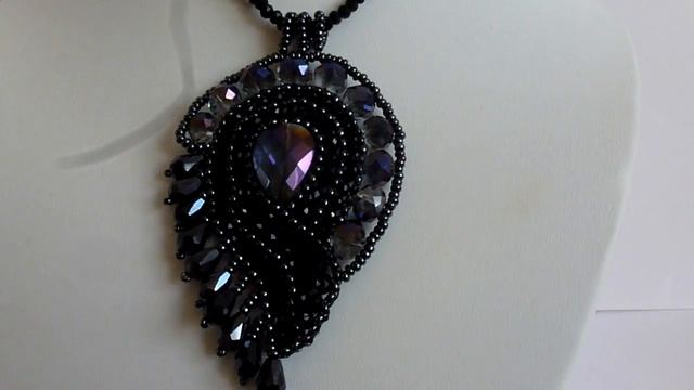 Кулон "Сон Эльфа" из кристаллов и бисера. смотреть онлайн