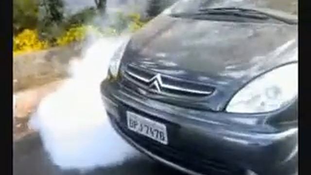 Xsara Picasso Burnout смотреть онлайн
