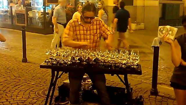 Прага - Игра на бокалах смотреть онлайн