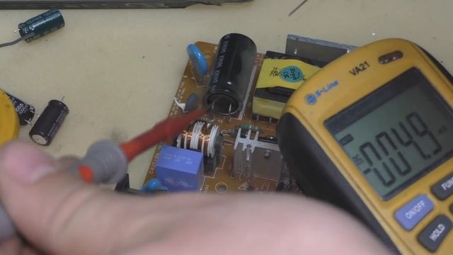 ремонт монитора из фото салона lg l1753tr не включается (замена конденсаторов) смотреть онлайн