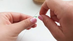 Розы из бисера. Французское плетение.
