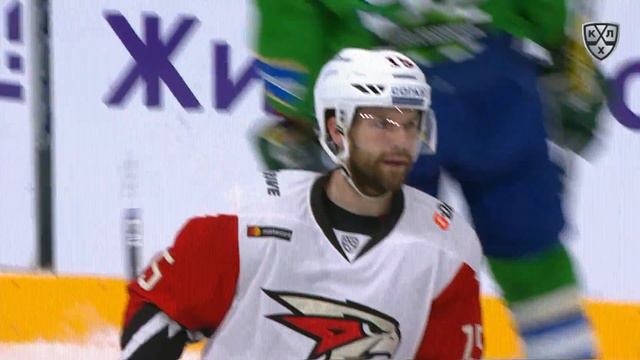 Первый гол Деарне в КХЛ смотреть онлайн