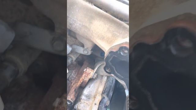 Nissan cabstar coolant temperature sensor removal 2.5 2011 #mechanic #nissan #garage #tutorial смотреть онлайн