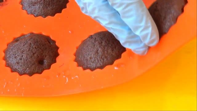 Рецепт Шоколадный кекс "Цветочек". Кулинария. Recipe Chocolate Cupcake Flower. Cooking. смотреть онлайн